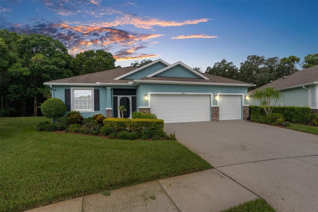 11206 KISKADEE CIRCLE NEW PORT RICHEY, FL 34654