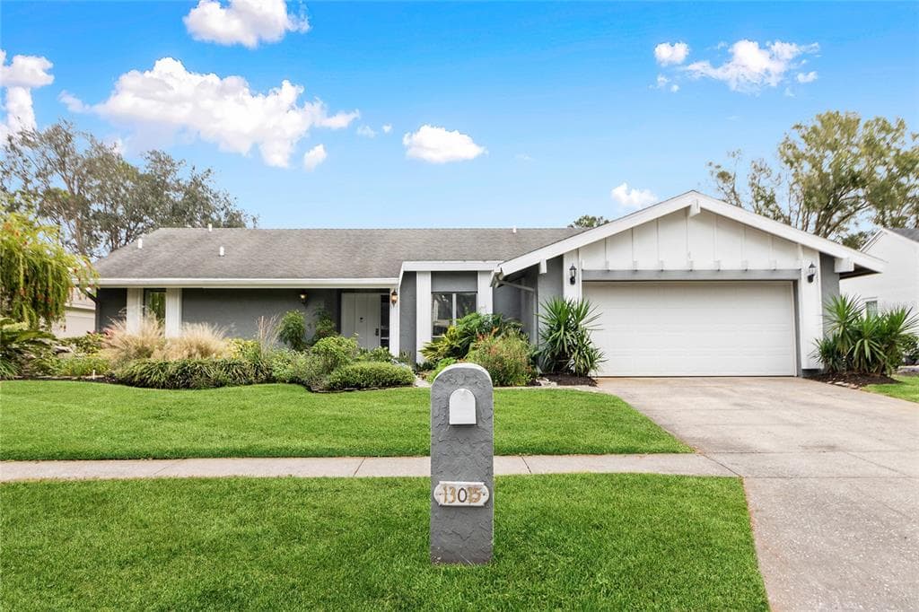 13015 WHISPER BAY PLACE TAMPA, FL 33618