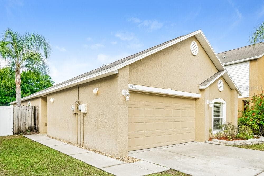 11537 IVY FLOWER LOOP RIVERVIEW, FL 33569