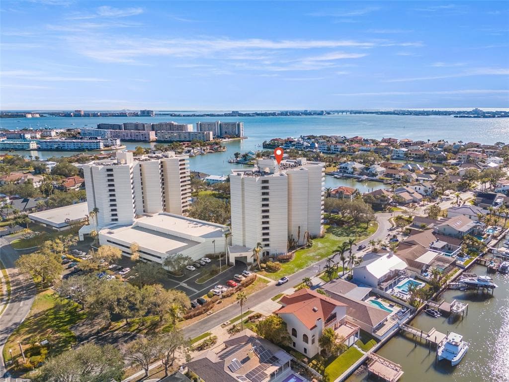 5950 PELICAN BAY PLAZA S UNIT 301 GULFPORT, FL 33707