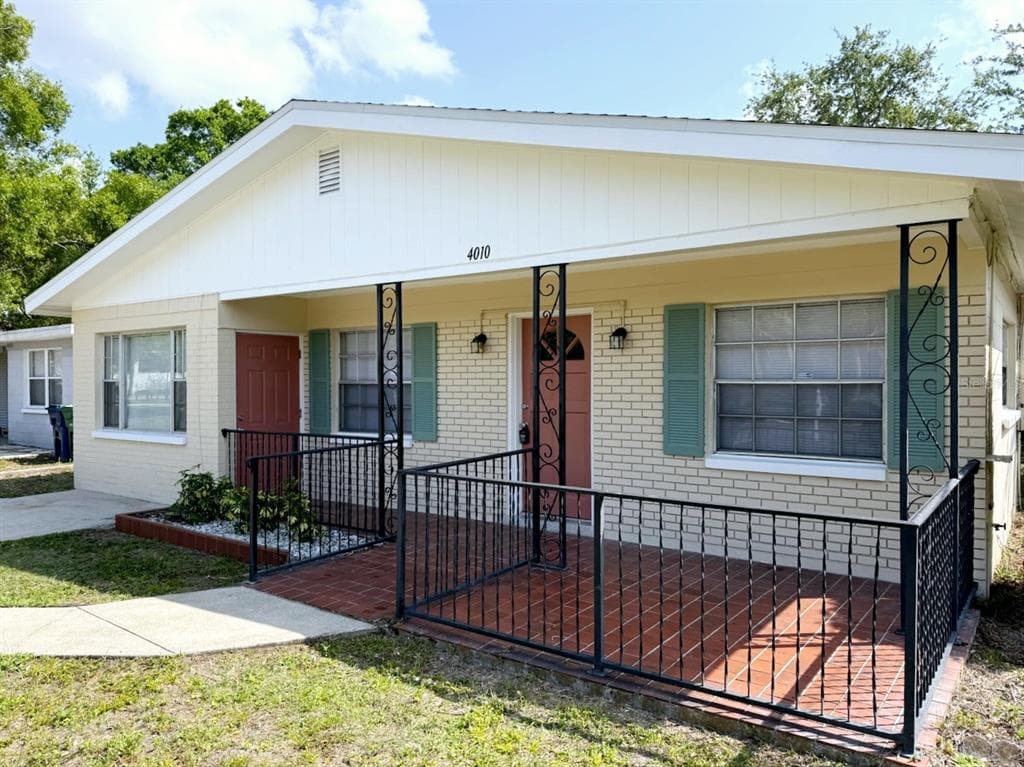 4010 W LAUREL STREET TAMPA, FL 33607
