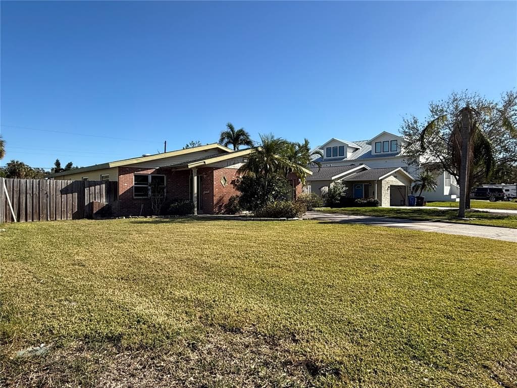 4401 HELENA STREET NE ST PETERSBURG, FL 33703