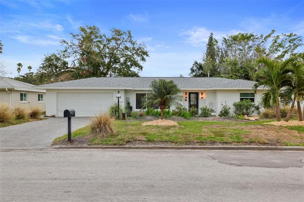 1725 SANTA BARBARA DRIVE DUNEDIN, FL 34698