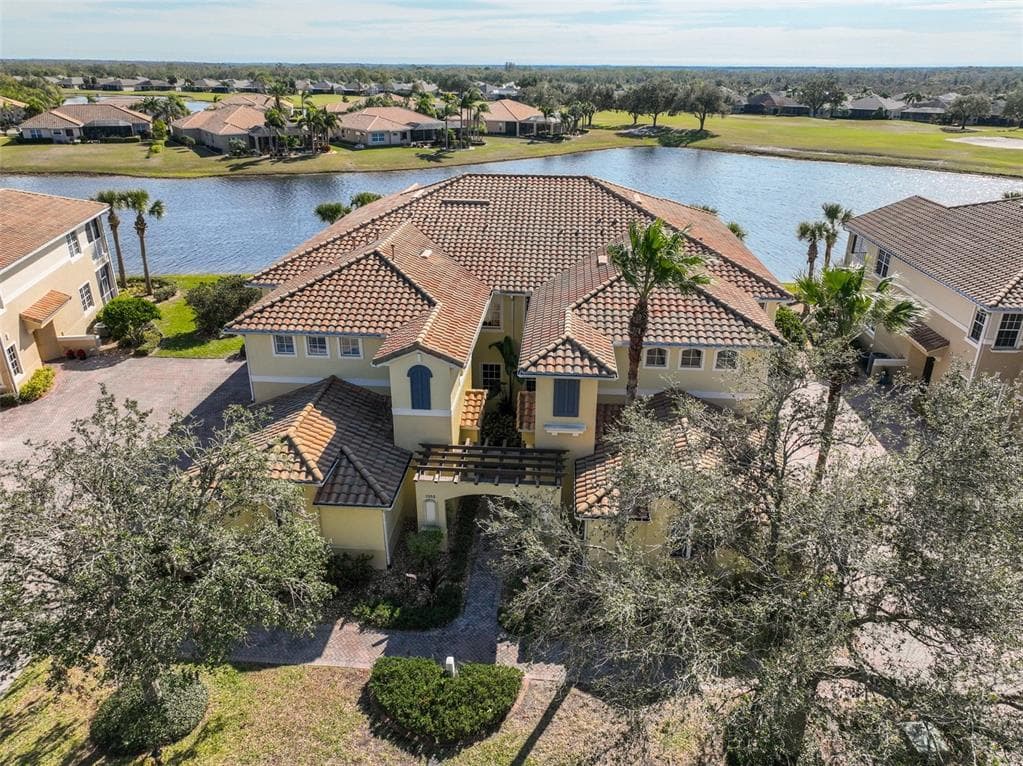 1356 EMERALD DUNES DRIVE SUN CITY CENTER, FL 33573