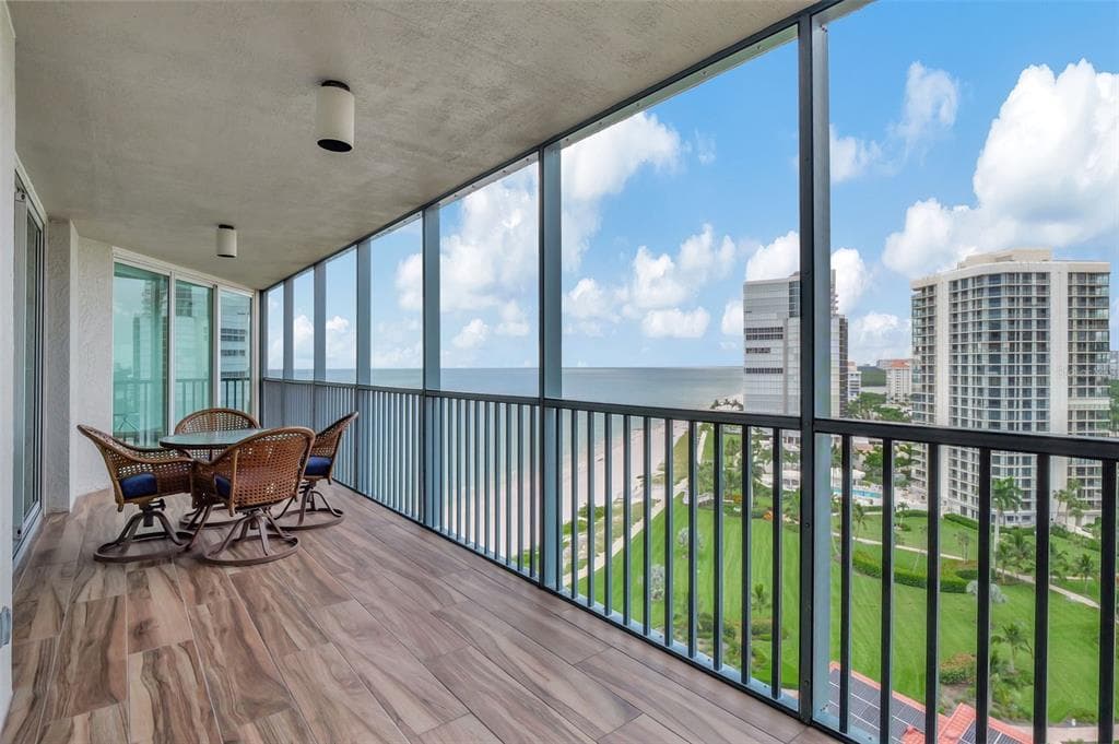 4651 GULF SHORE BOULEVARD N UNIT 1405 NAPLES, FL 34103