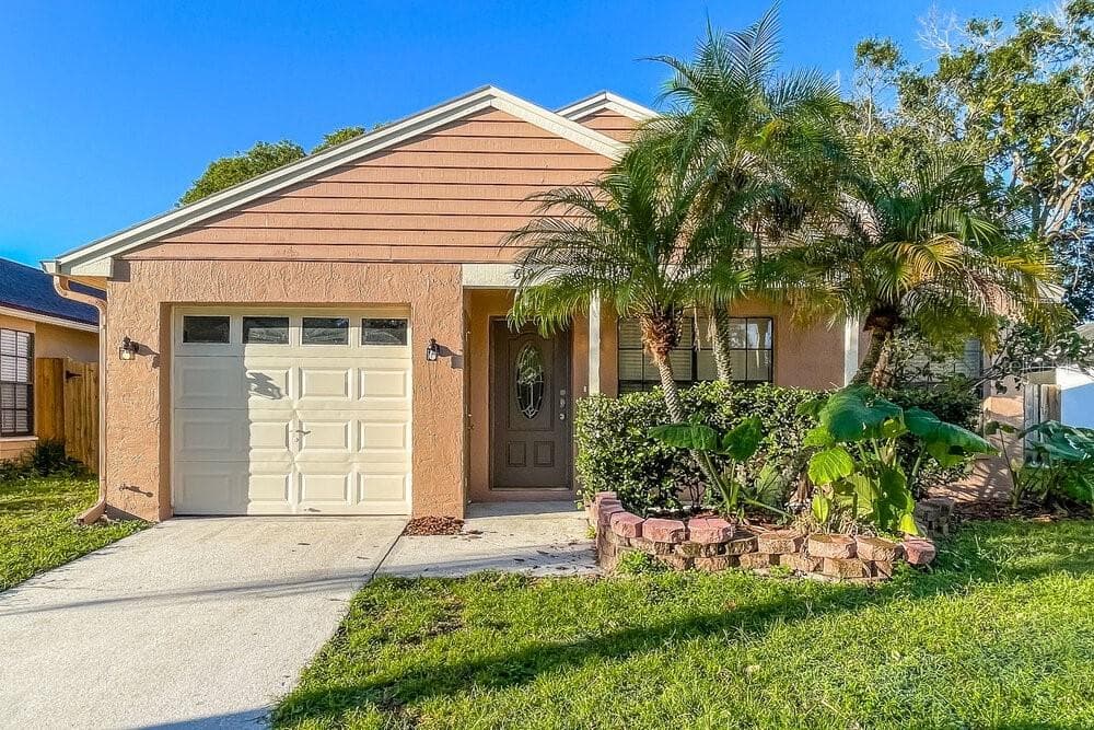 619 BELLINGHAM PLACE PALM HARBOR, FL 34684