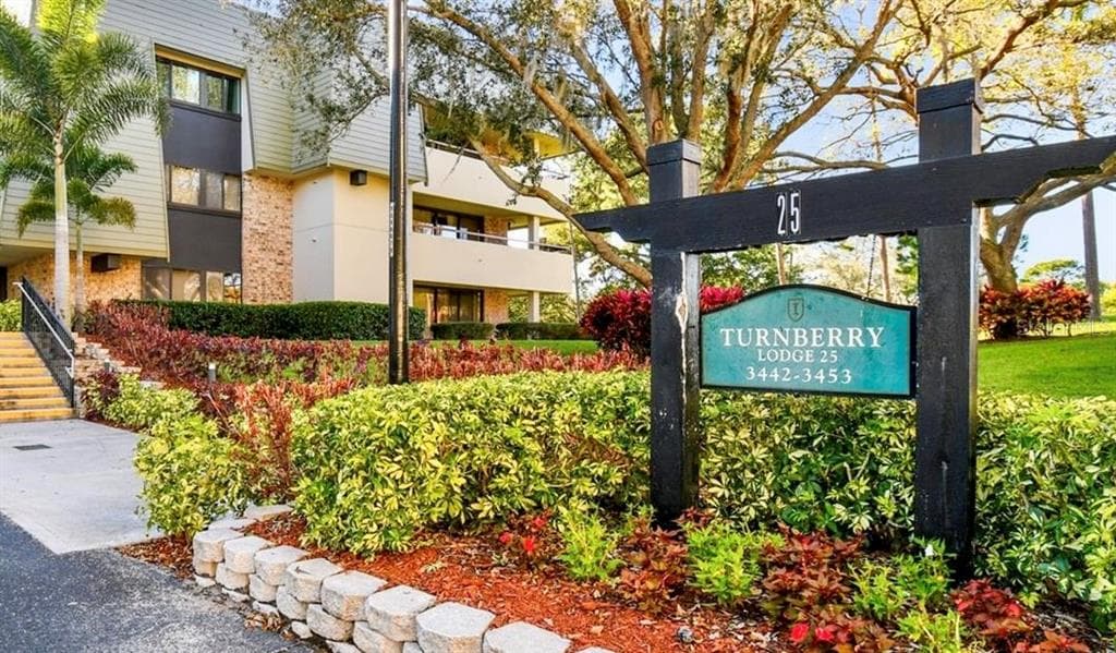 36750 US HIGHWAY 19 UNIT 25-202 PALM HARBOR, FL 34684