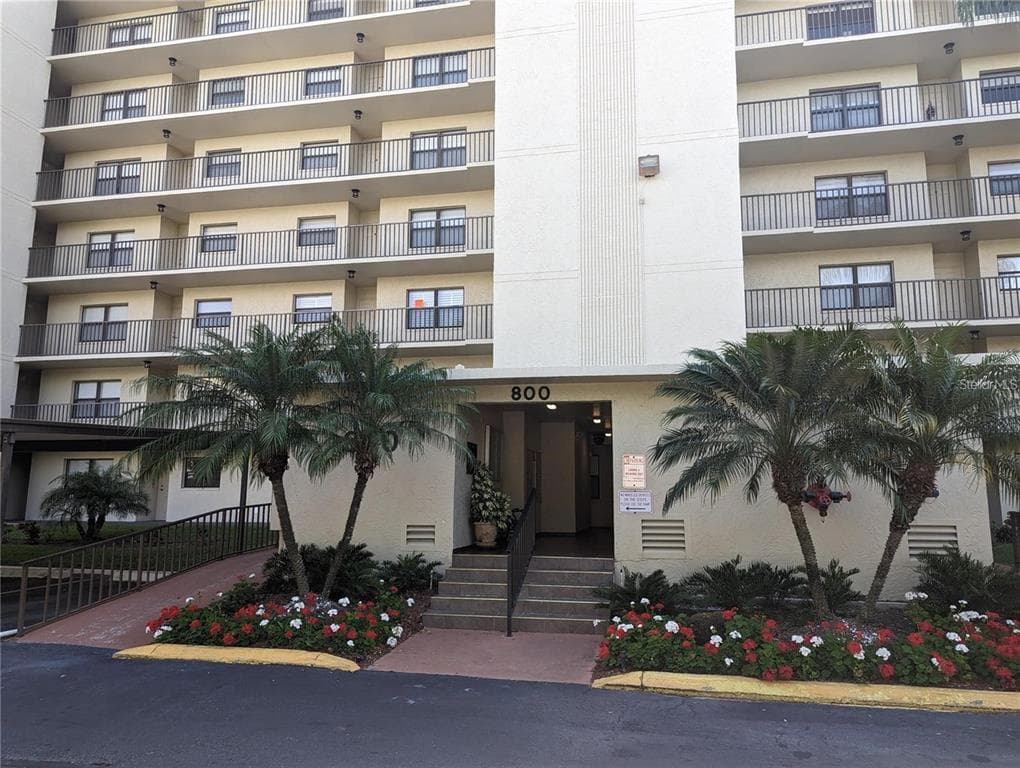 800 COVE CAY DRIVE UNIT 4c CLEARWATER, FL 33760