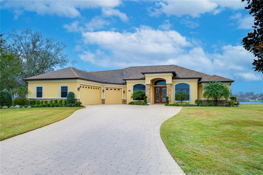 10929 BROOKSNEST COURT LITHIA, FL 33547