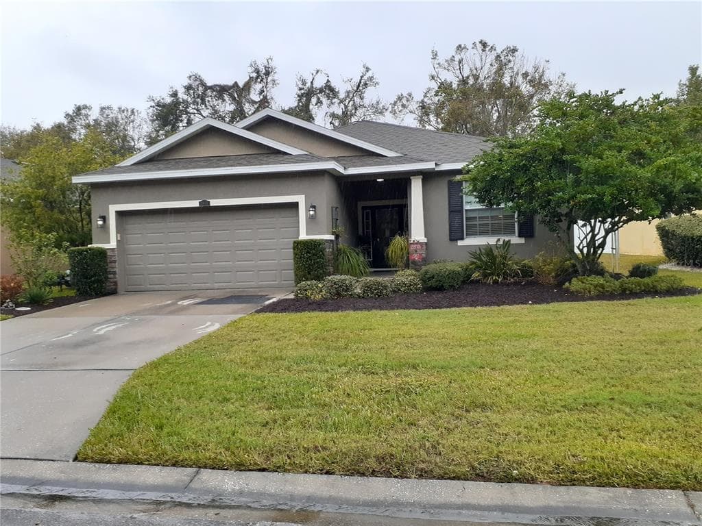 2815 HOLLY BLUFF COURT PLANT CITY, FL 33566