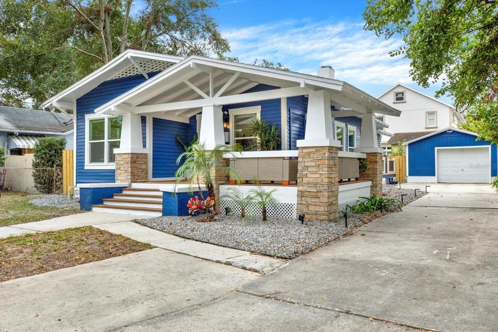 207 E SELMA AVENUE
