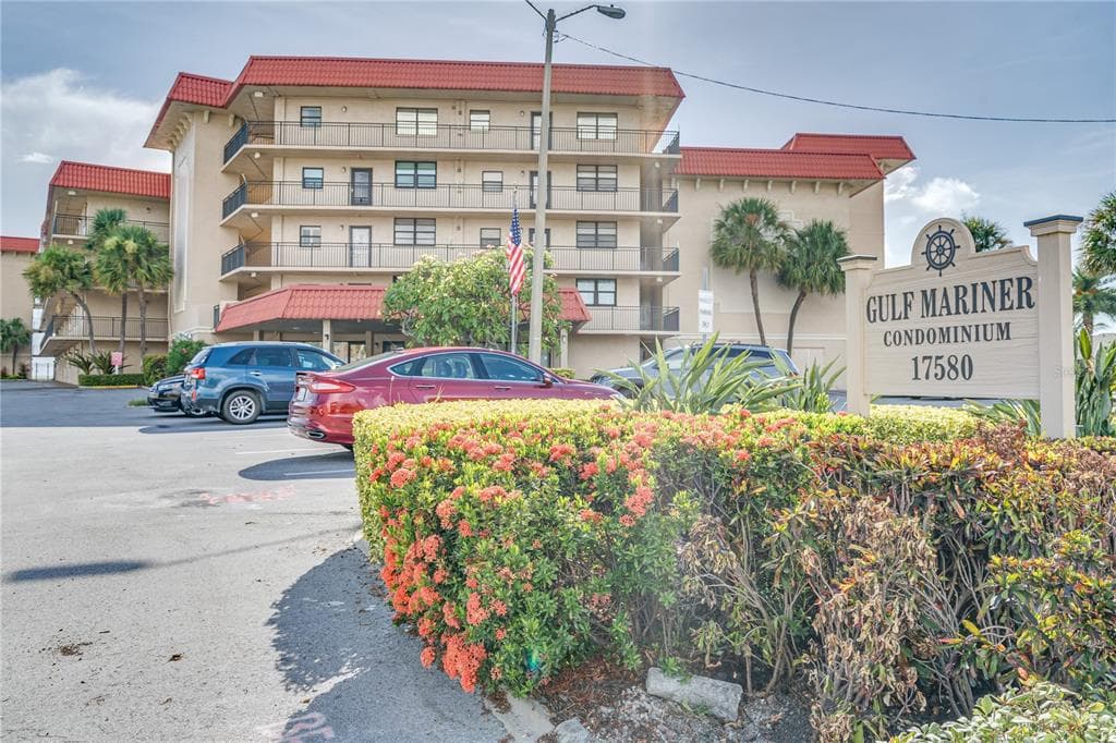 17580 GULF BOULEVARD UNIT 320 REDINGTON SHORES, FL 33708