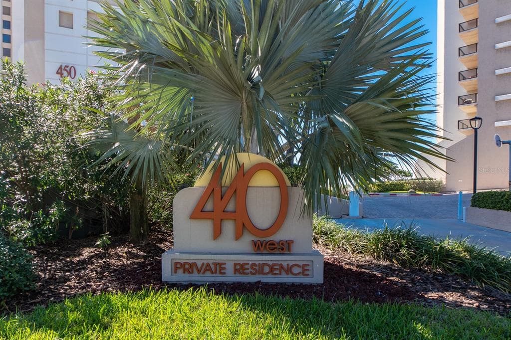 450 S GULFVIEW BOULEVARD UNIT 1206 CLEARWATER BEACH, FL 33767