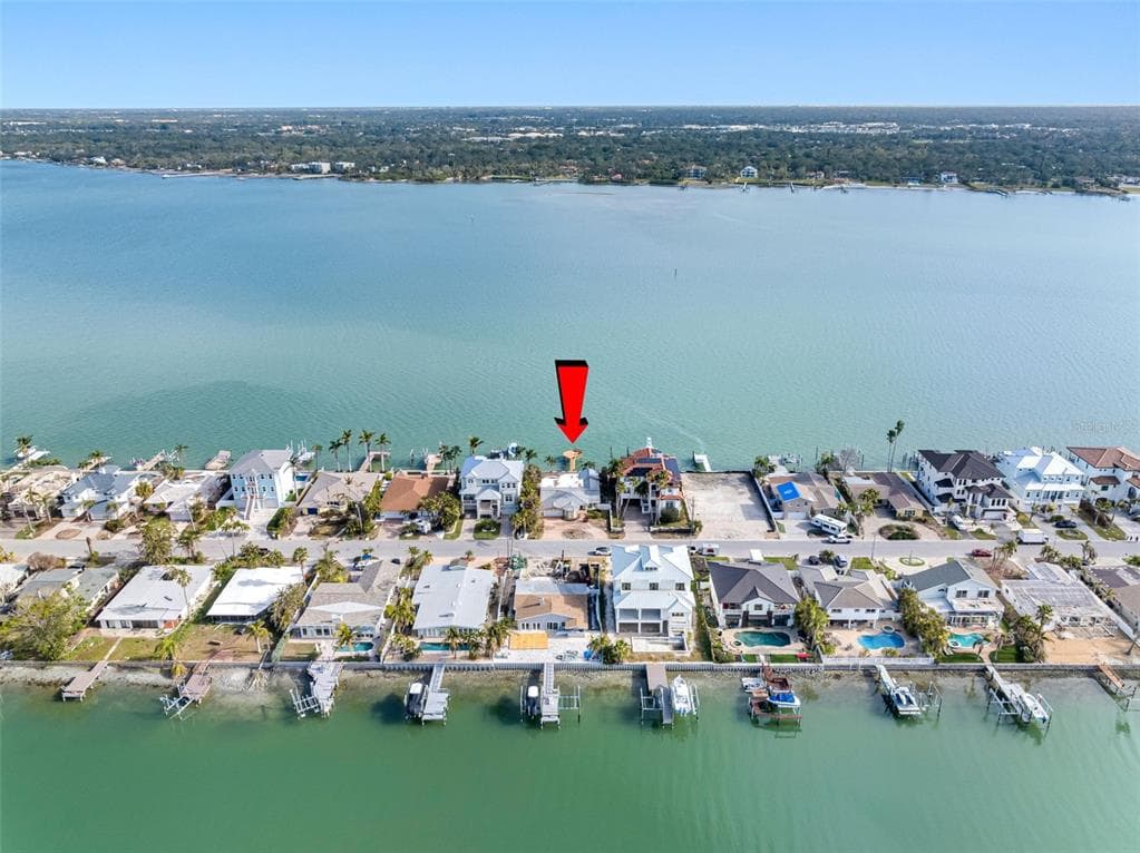 11325 9TH STREET E TREASURE ISLAND, FL 33706