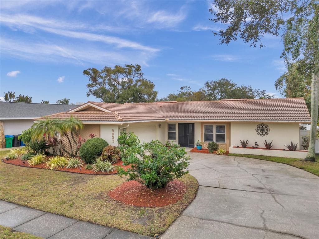 9923 119TH WAY SEMINOLE, FL 33772
