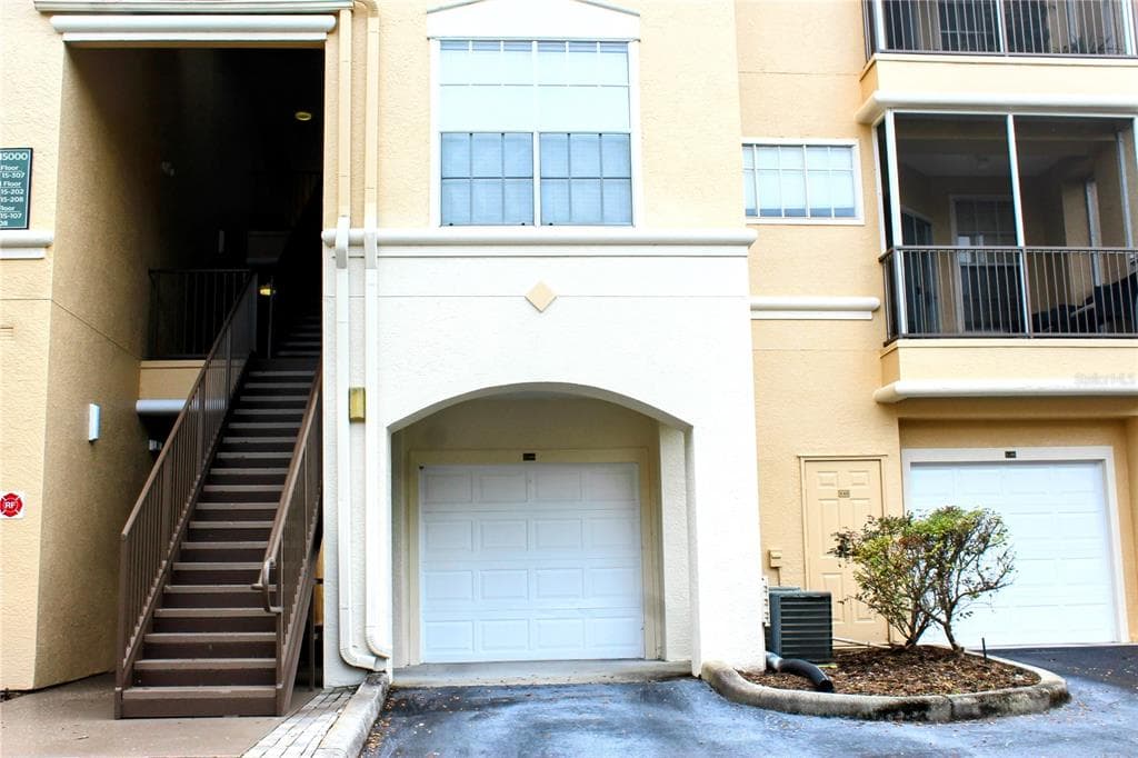 5125 PALM SPRINGS BOULEVARD UNIT 11201 TAMPA, FL 33647