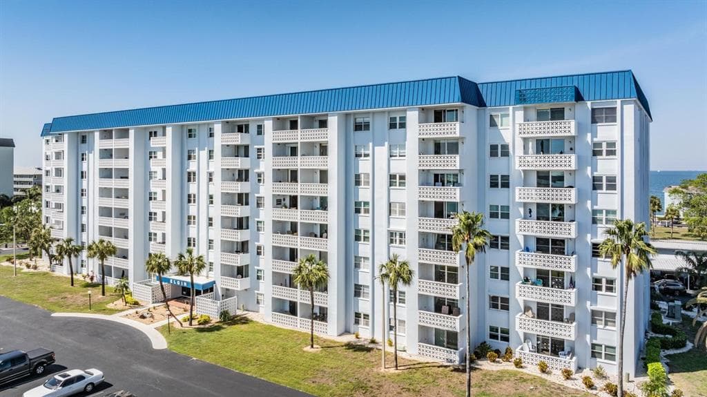 7 ELGIN PLACE UNIT 502 DUNEDIN, FL 34698