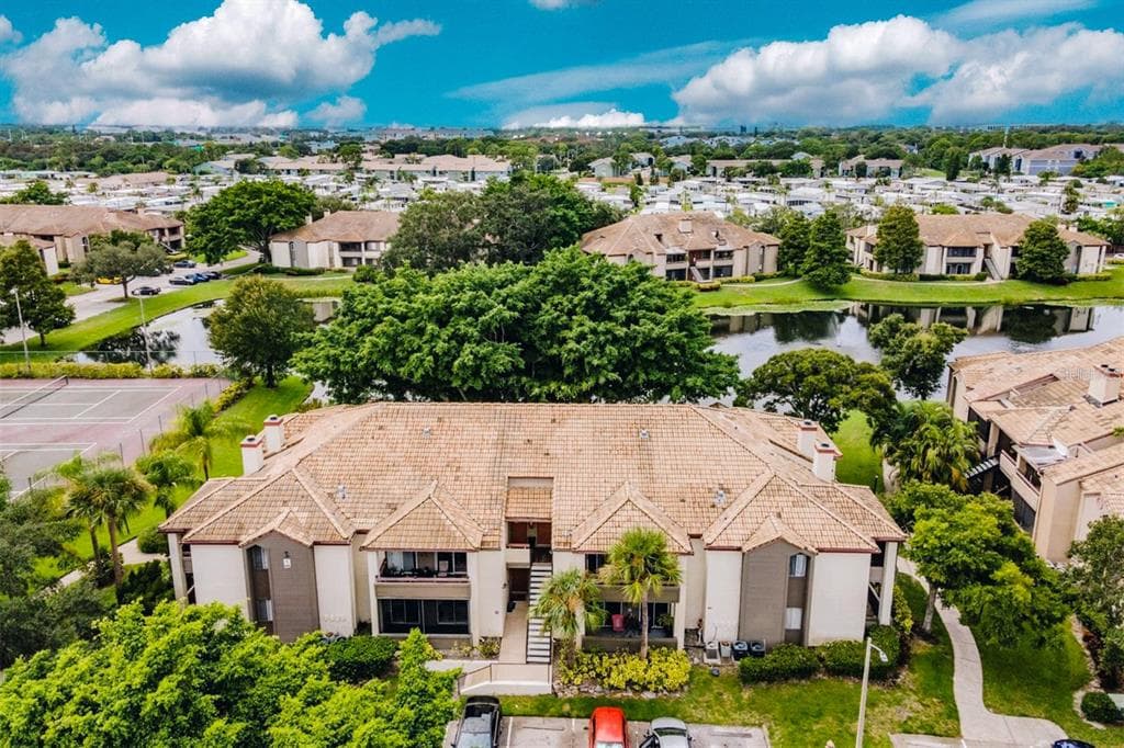 10263 GANDY BOULEVARD N UNIT 505 ST PETERSBURG, FL 33702