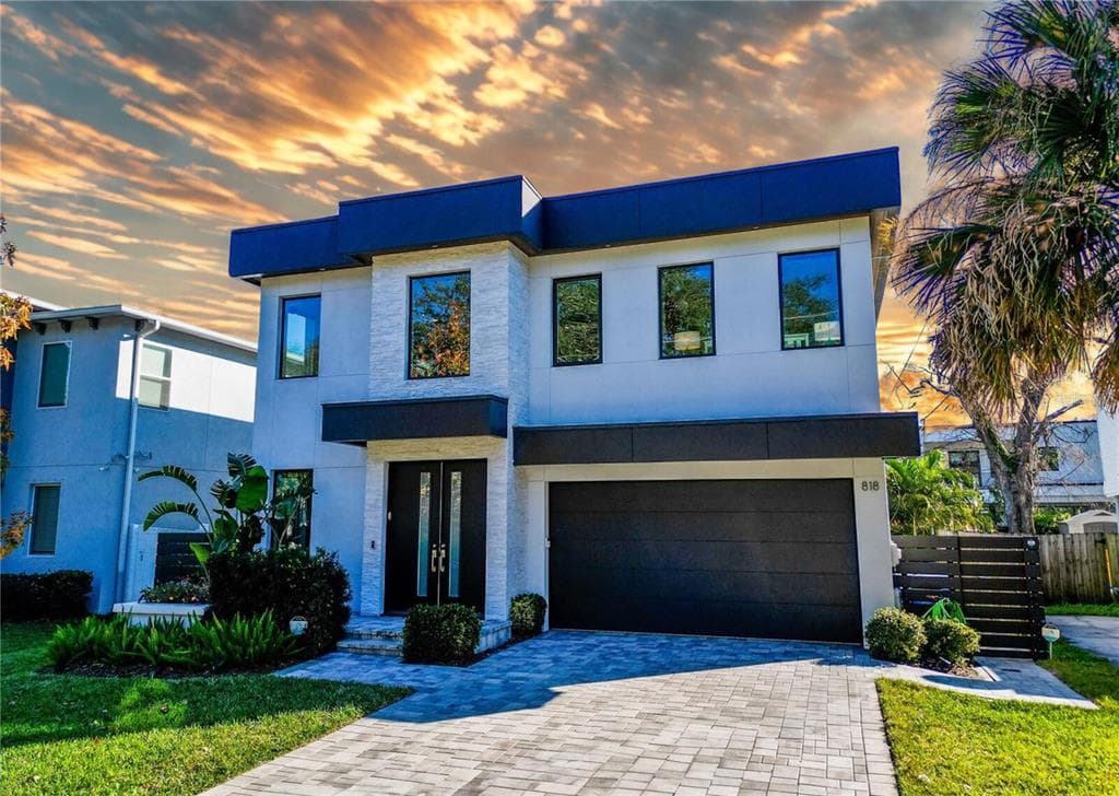 818 W ADALEE STREET TAMPA, FL 33603