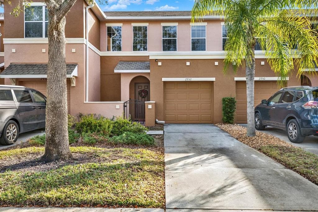 2952 BIRCHCREEK DRIVE