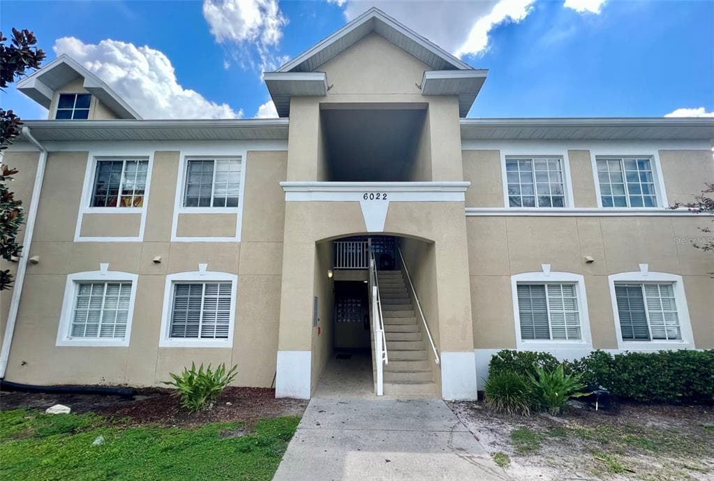 6022 PORTSDALE PLACE UNIT 102 RIVERVIEW, FL 33578