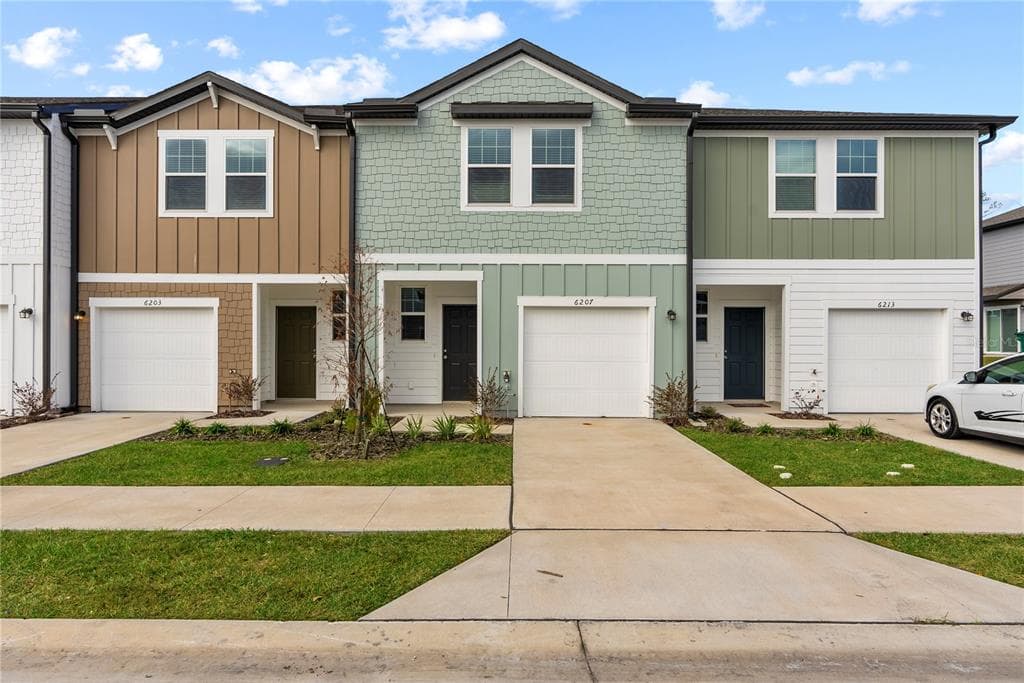 6207 CALLE OCHOA STREET ZEPHYRHILLS, FL 33542