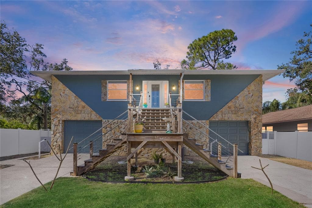 7418 BAY DRIVE TAMPA, FL 33635