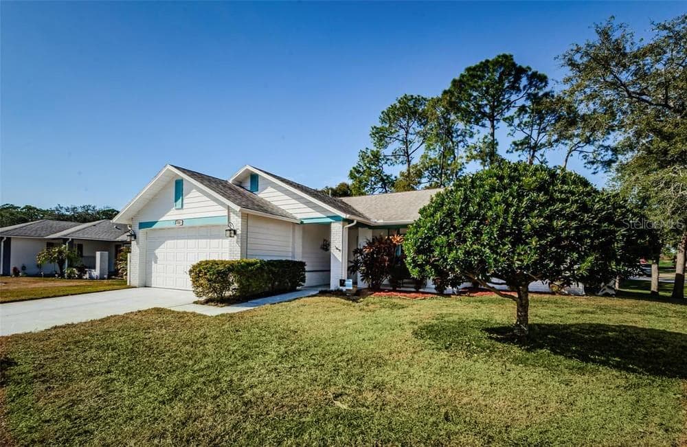 7065 SPARKLING CREEK COURT SPRING HILL, FL 34606