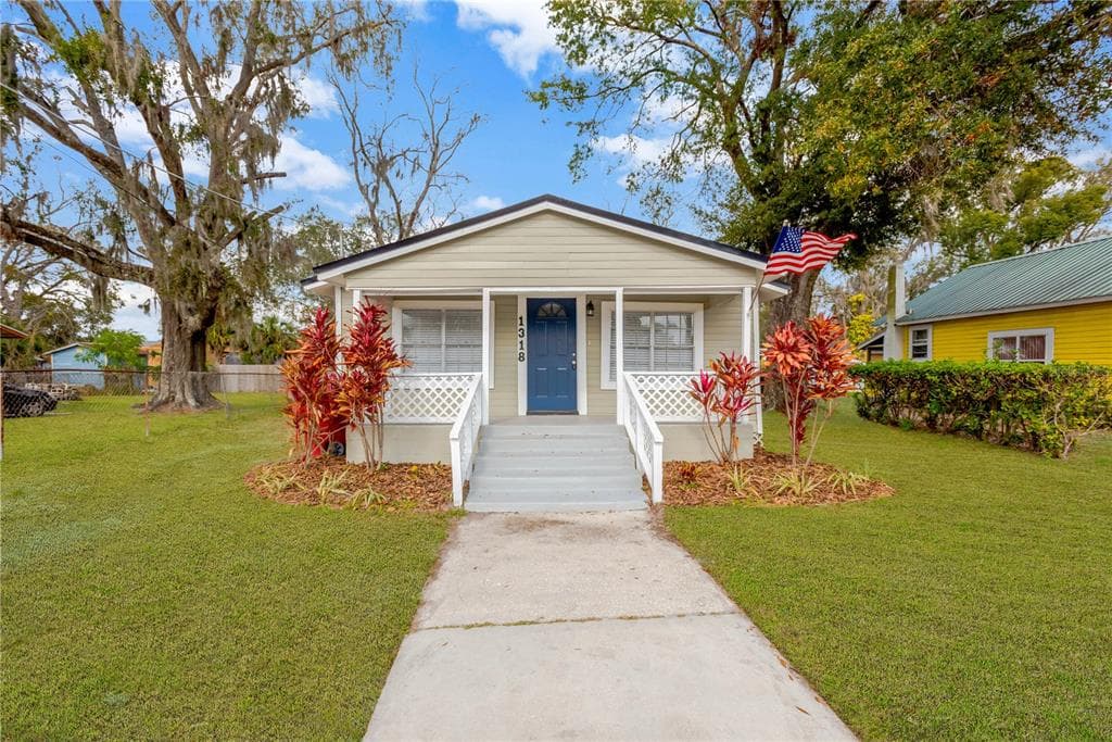 1318 E RENFRO STREET PLANT CITY, FL 33563