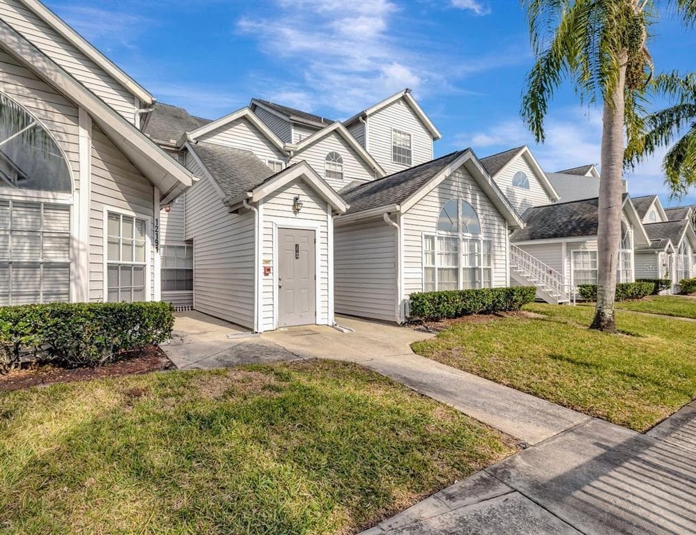 12189 ARMENIA GABLES CIRCLE UNIT 12189 TAMPA, FL 33612