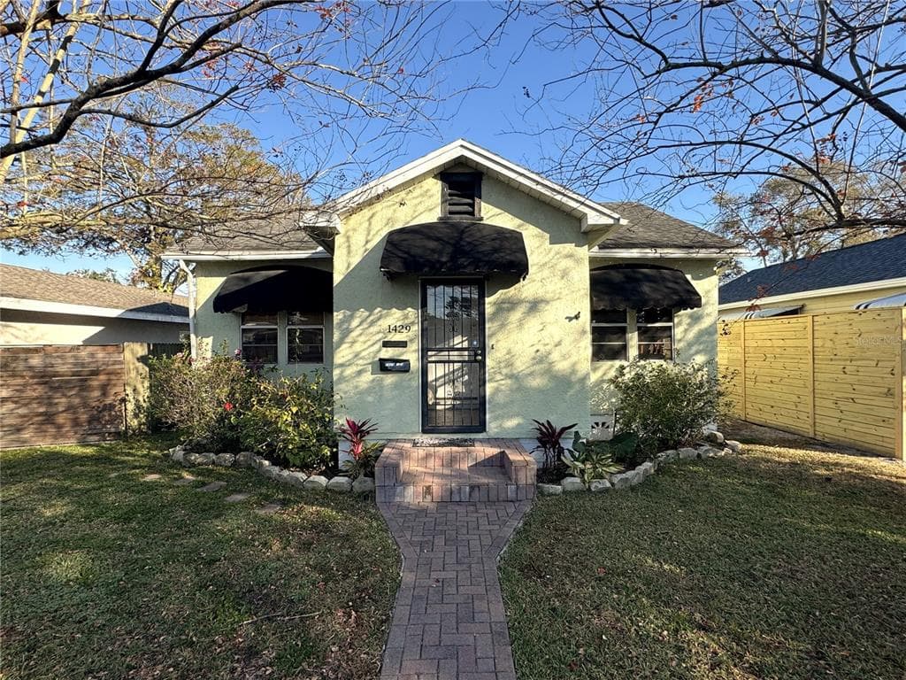 1429 35TH AVENUE N ST PETERSBURG, FL 33704