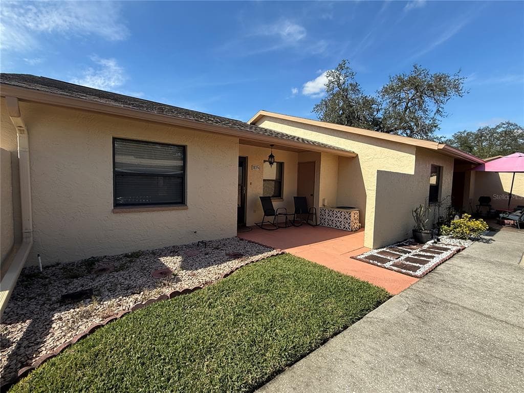 38350 IRONWOOD PLACE UNIT 5 ZEPHYRHILLS, FL 33542