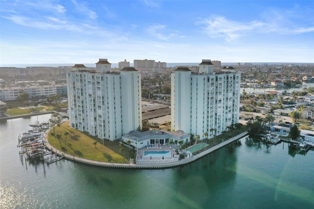420 64TH AVENUE UNIT 1005 ST PETE BEACH, FL 33706