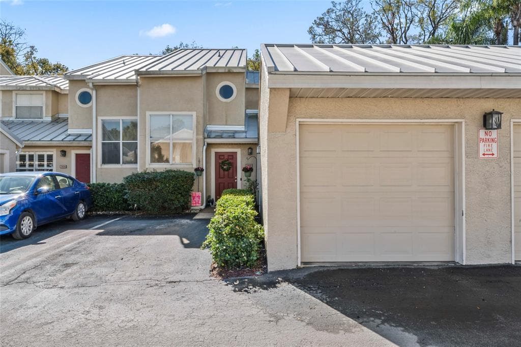 3406 WATERBRIDGE DRIVE TAMPA, FL 33618
