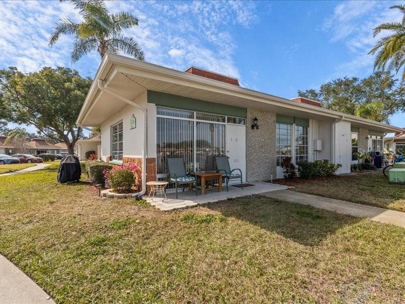 4316 TAHITIAN GARDENS CIRCLE UNIT H HOLIDAY, FL 34691