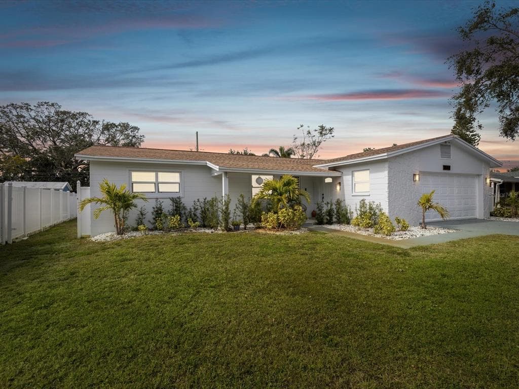 10264 OAKHURST ROAD LARGO, FL 33774
