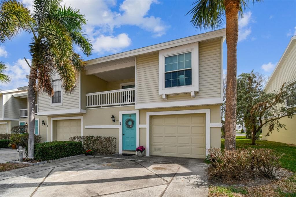 223 SUN VISTA COURT S TREASURE ISLAND, FL 33706
