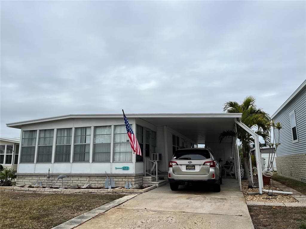 653 MOUNT LANCASTER AVENUE NE UNIT 638 ST PETERSBURG, FL 33702
