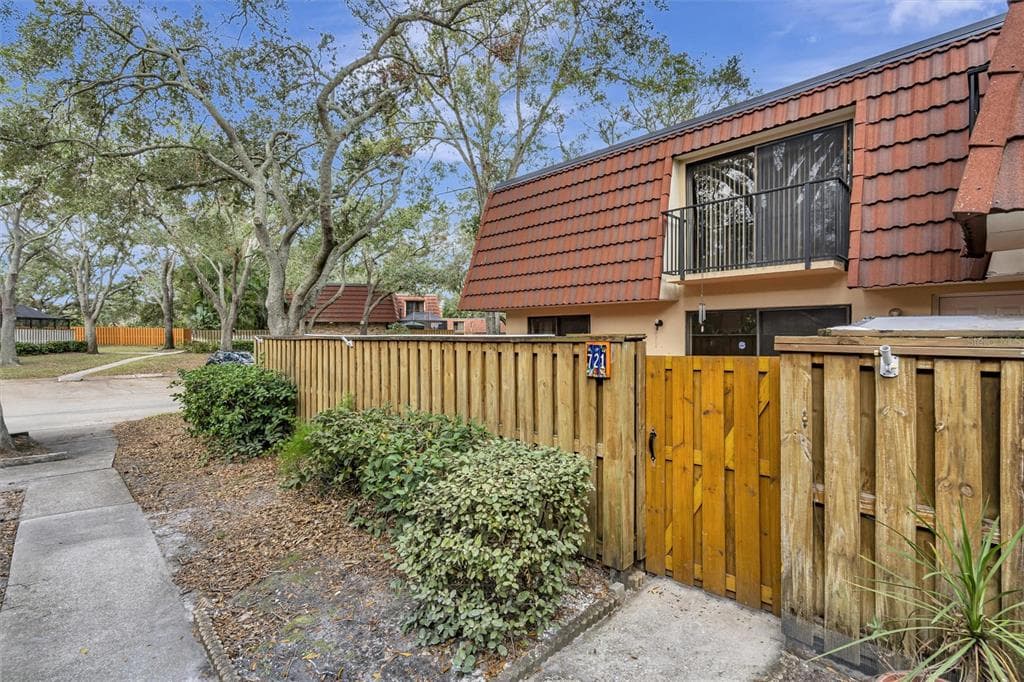 721 1ST COURT PALM HARBOR, FL 34684
