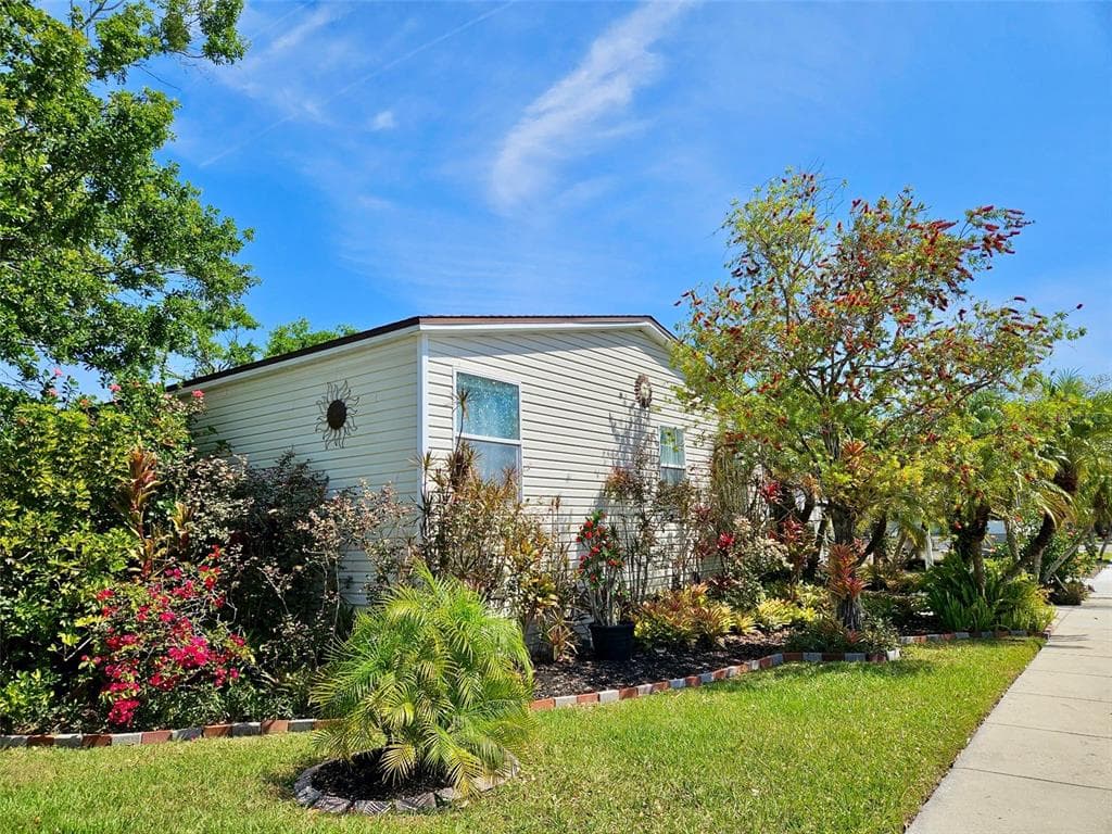 8326 FANTASIA PARK WAY