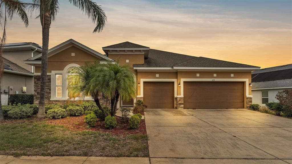 1030 TRACEY ANN LOOP SEFFNER, FL 33584
