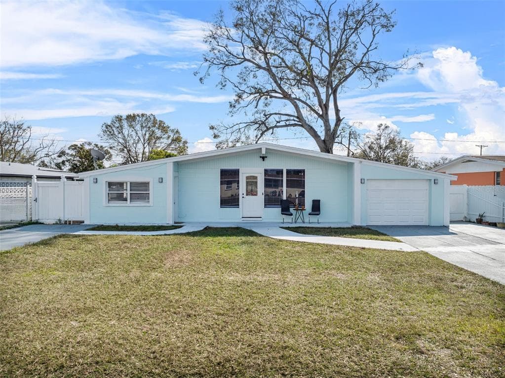 4414 W PARIS STREET TAMPA, FL 33614