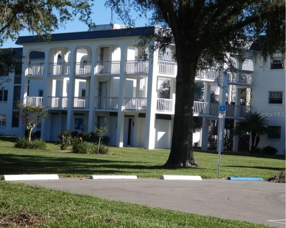 4801 AIRPORT ROAD UNIT 208 ZEPHYRHILLS, FL 33542