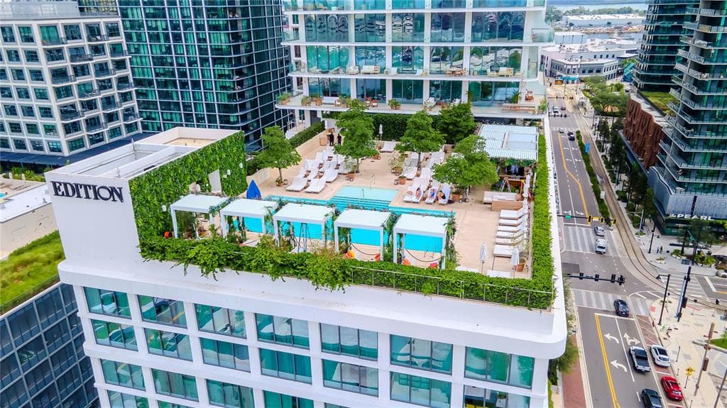 1000 WATER STREET UNIT 1402 TAMPA, FL 33602
