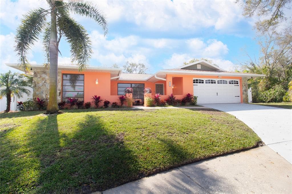 112 FOREST CIRCLE