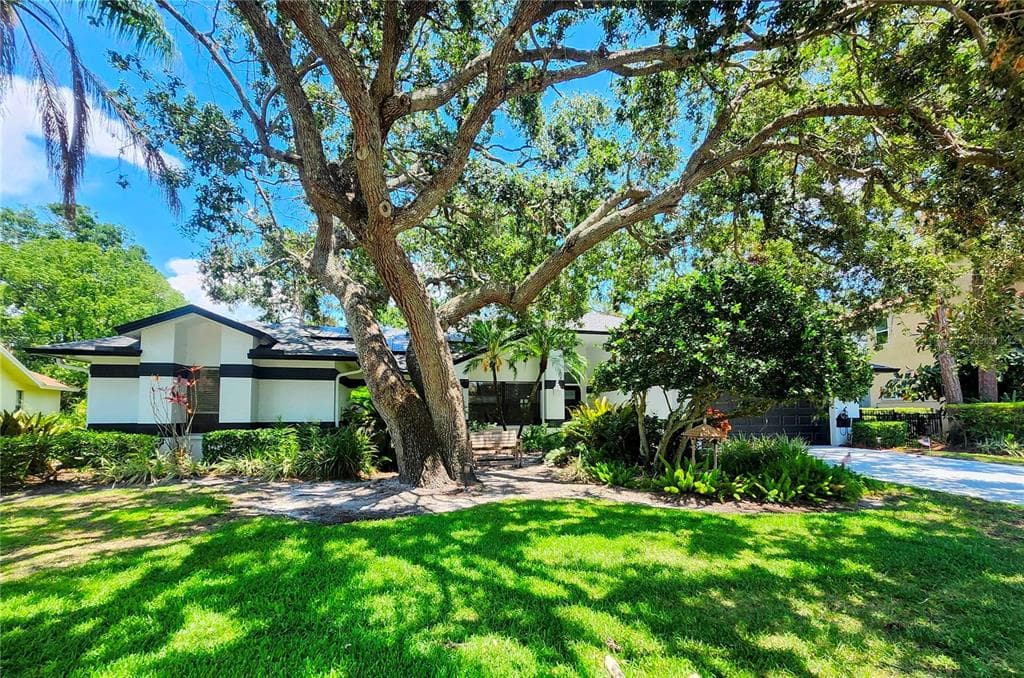 16311 COLWOOD DRIVE