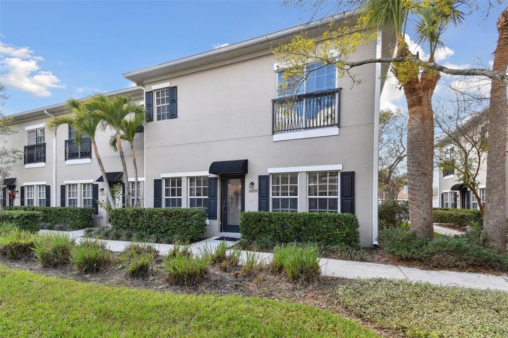 10052 OLD HAVEN WAY TAMPA, FL 33624