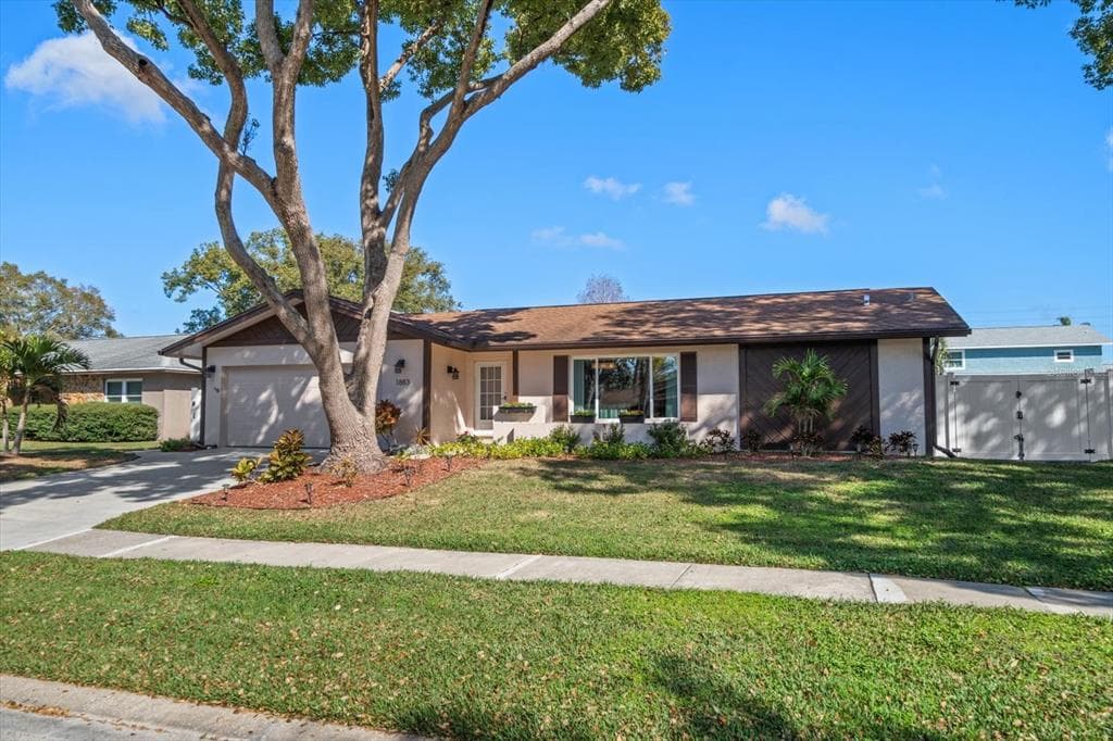 1883 BRAE MOOR DRIVE DUNEDIN, FL 34698