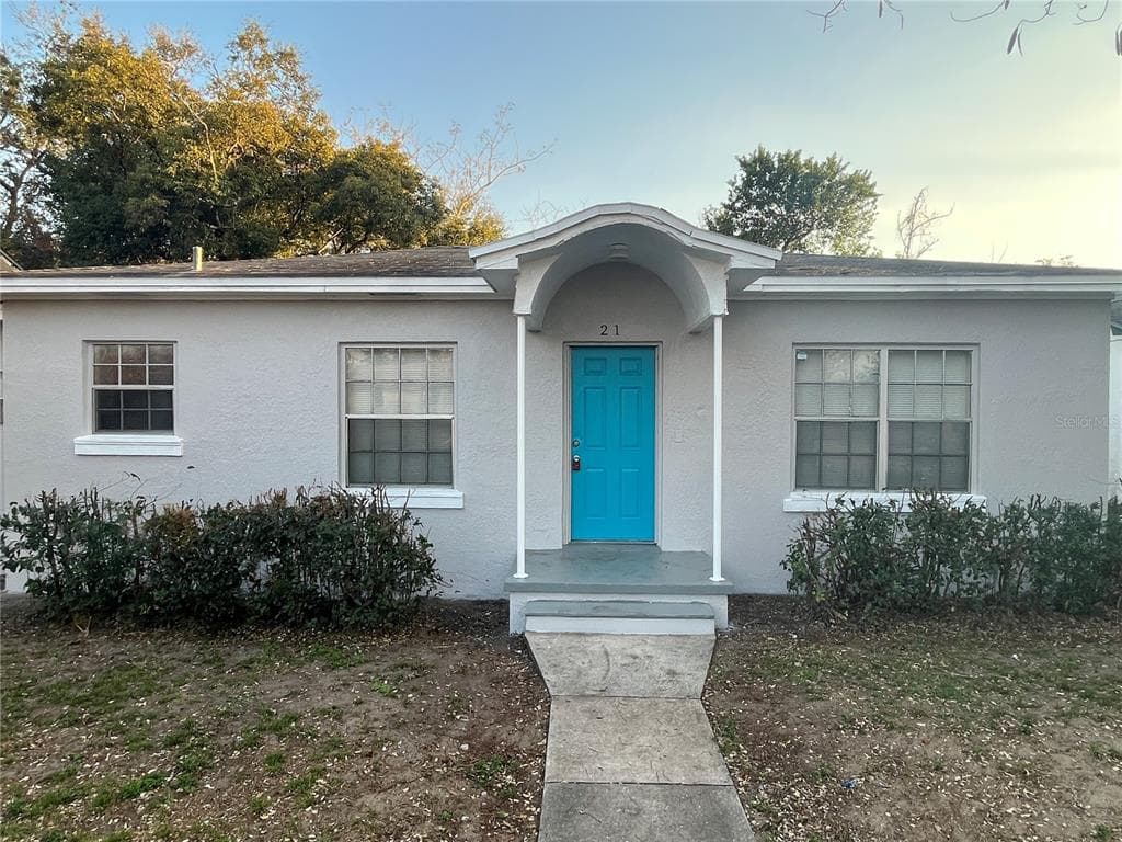 21 W SESSOMS AVENUE LAKE WALES, FL 33853