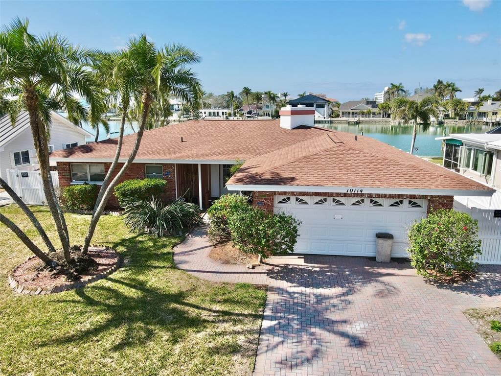 10114 YACHT CLUB DRIVE